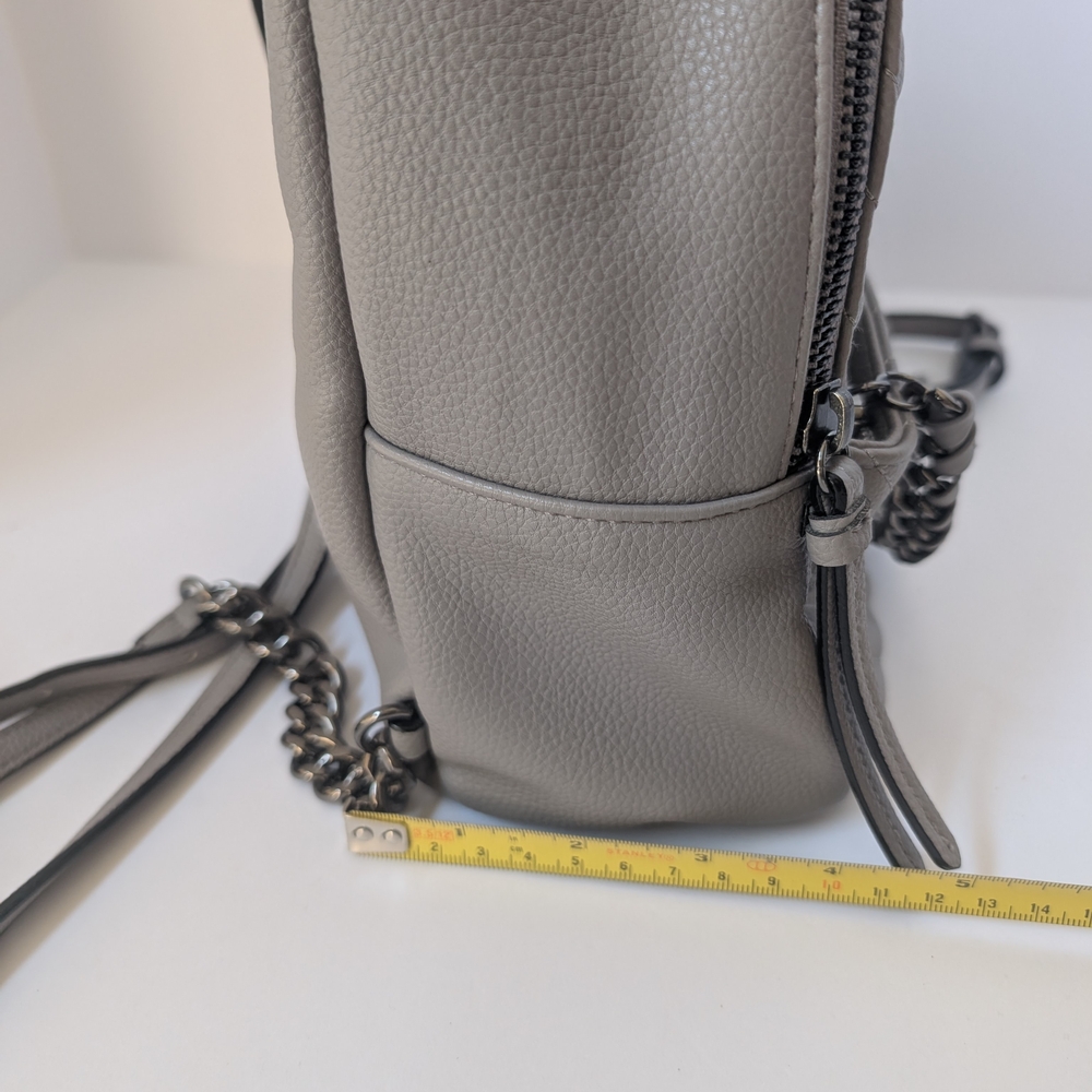 Victoria's Secret Small Gray Quilted Faux Leather Backpack With Chain Details - Picture 8 of 10
